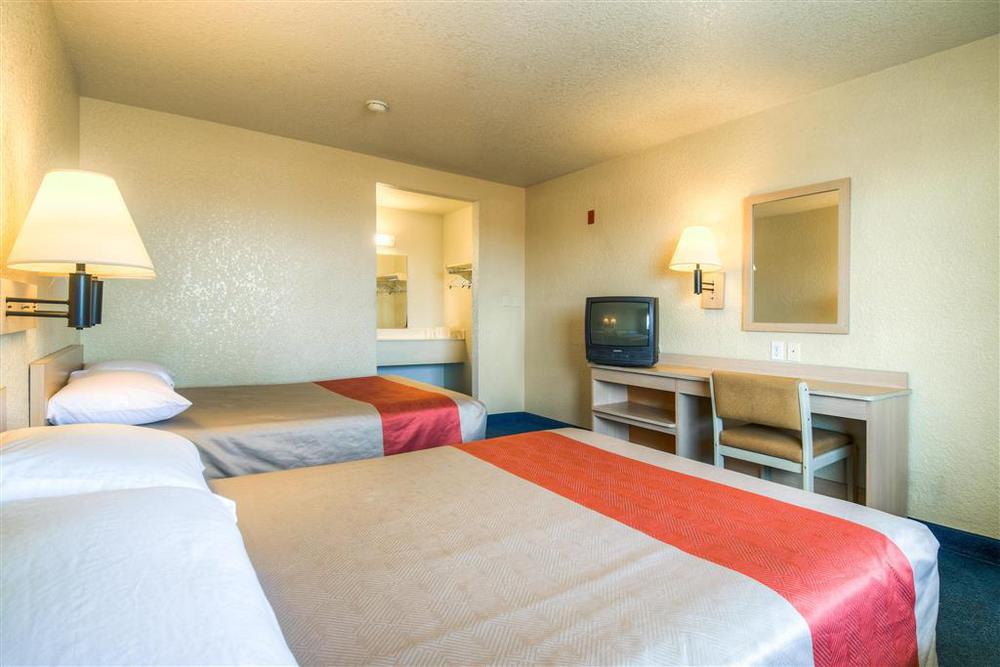 Motel 6-Anaheim, Ca - Fullerton East 객실 사진